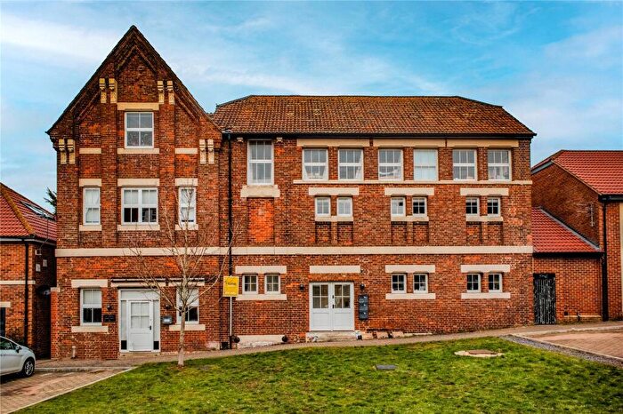 2 Bedroom Apartment For Sale In Beaufort Brewery, Daisy Brook, Royal Wootton Bassett, Wiltshire, SN4