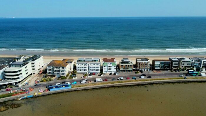 2 Bedroom Apartment To Rent In Banks Road, Sandbanks, BH13