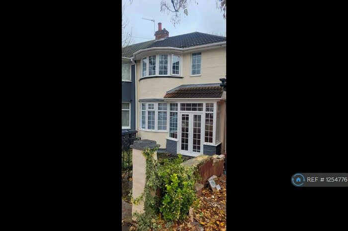 2 Bedroom Semi-Detached House To Rent In Harts Road, Birmingham, B8