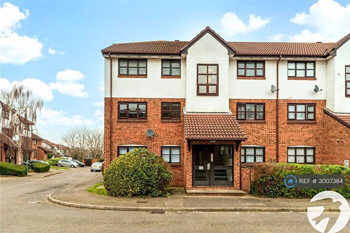 2 Bedroom Flat To Rent In Unicorn Walk, Greenhithe, DA9