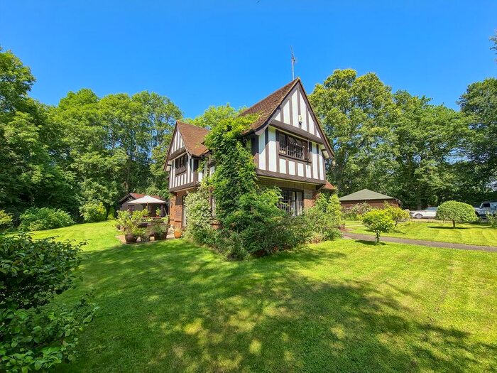 3 Bedroom Cottage For Sale In Hammerwood, East Grinstead, RH19