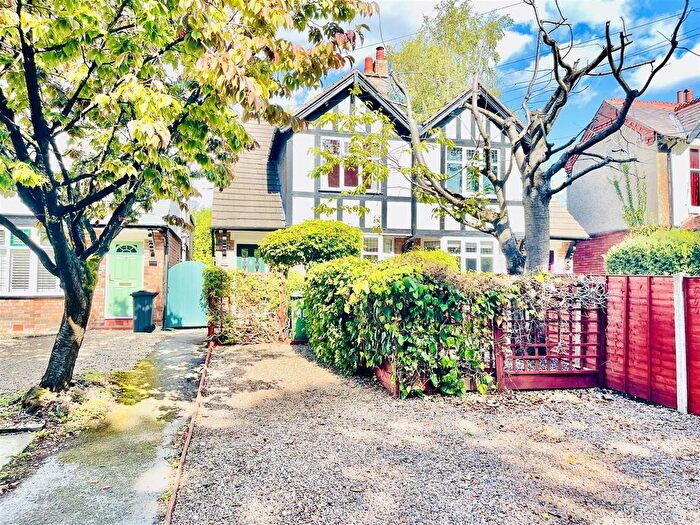 3 Bedroom Semi-detached House For Sale In Chester Road, Sandiway, Northwich, CW8