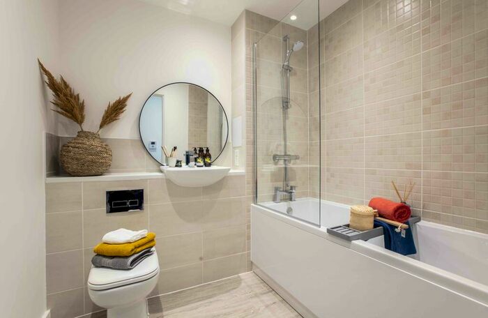 1 Bedroom Apartment For Sale In Trinity Walk, London, SE18