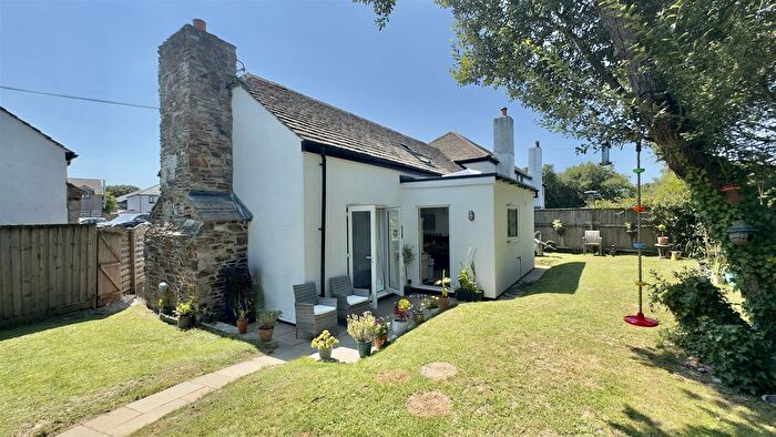3 Bedroom End Terrace House For Sale In Stoney Lane, Goonhavern, Truro, TR4