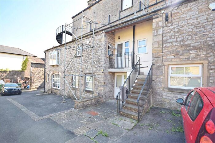 2 Bedroom Apartment For Sale In Castle Street, Clitheroe, Lancashire, BB7