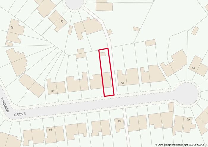 3 Bedroom Semi-Detached House For Sale In Windsor Grove, Wordsley, Stourbridge, DY8