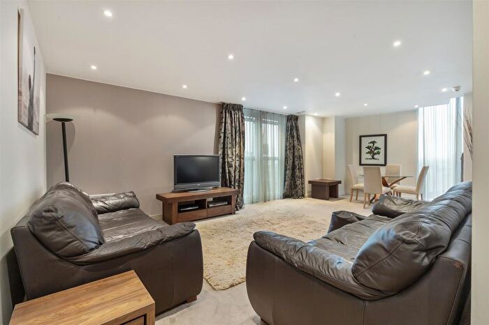 1 Bedroom Flat To Rent In Albert Embankment, Vauxhall, London, SE1