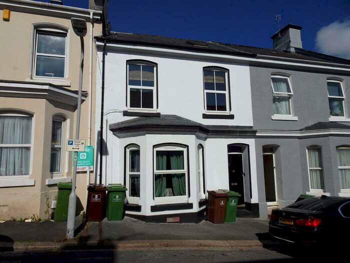 1 Bedroom Flat To Rent In Wake Street, Plymouth, Devon, PL4