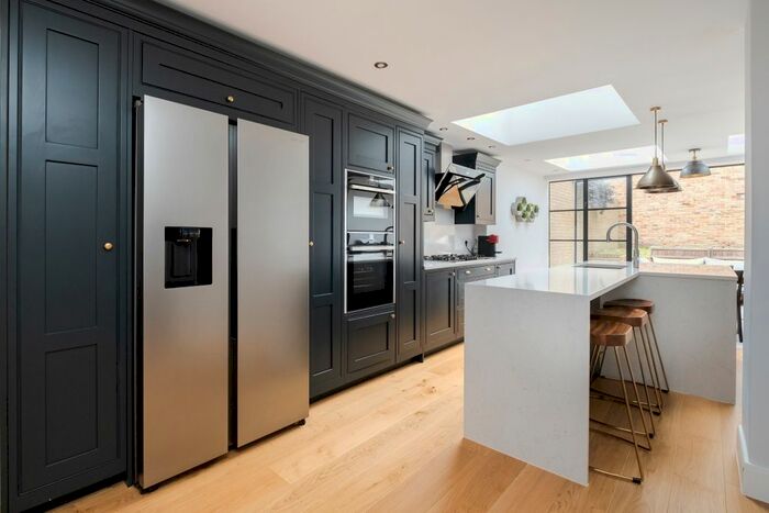 3 Bedroom Terraced House To Rent In Ripplevale Grove, London, N1