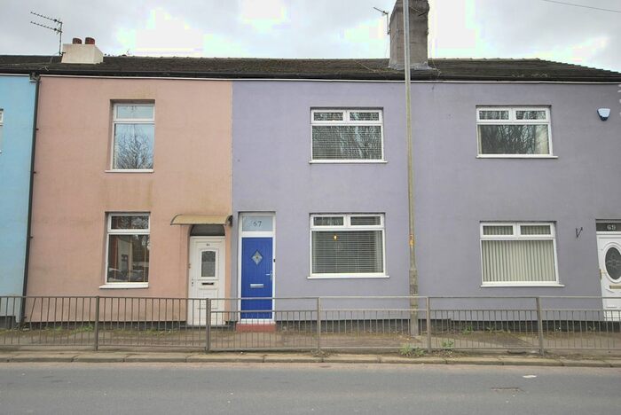 2 Bedroom Terraced House For Sale In Dicconson Lane, Westhoughton, BL5