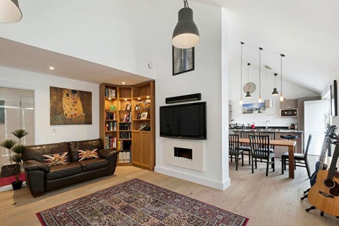 2 Bedroom Apartment To Rent In Shoesmith Lane, Kings Hill, West Malling, ME19
