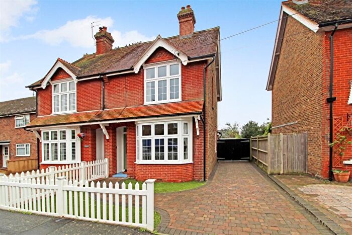 3 Bedroom Semi-Detached House To Rent In Hibernia Gloucester Road, Burgess Hill, RH15