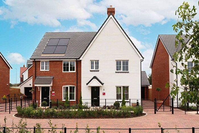 3 Bedroom Semi-Detached House For Sale In Sweechbridge Road Herne Bay, CT6