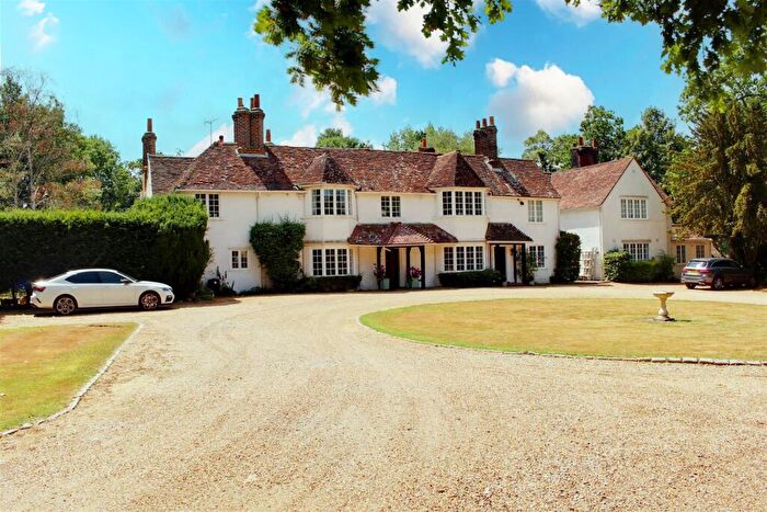 3 Bedroom Apartment For Sale In Woodcock Lodge, Epping Green, Hertford, SG13