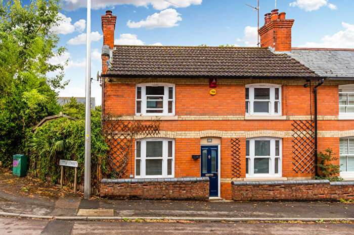 2 Bedroom End Of Terrace House For Sale In Little Street, Rushden, NN10