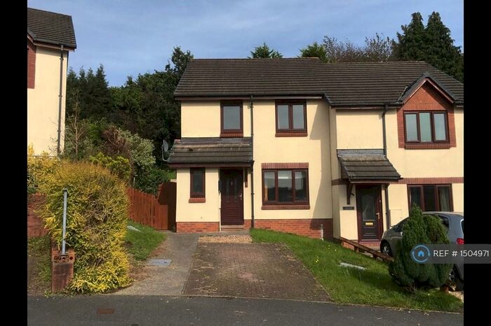3 Bedroom Semi-Detached House To Rent In Heol Beca, Carmarthen, SA31
