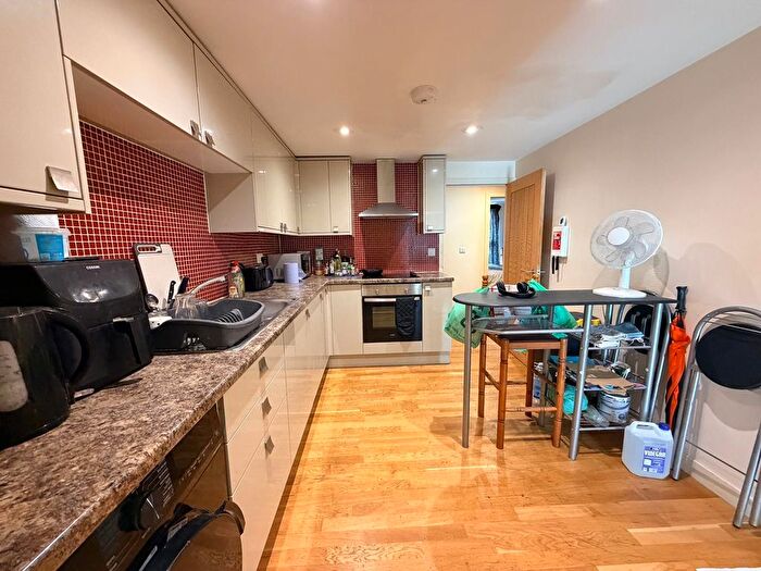 3 Bedroom Terraced House To Rent In Milton Road, Cambridge, Cambridgeshire, CB4
