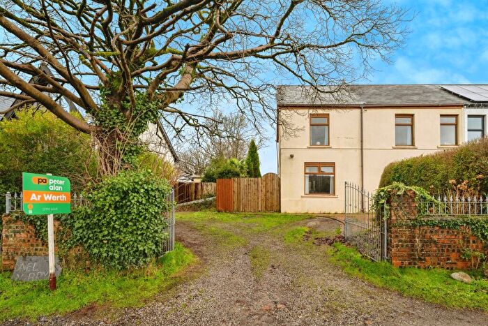 4 Bedroom Semi Detached House For Sale In Mynydd Bach Y Glo, Waunarlwydd, Swansea, SA5