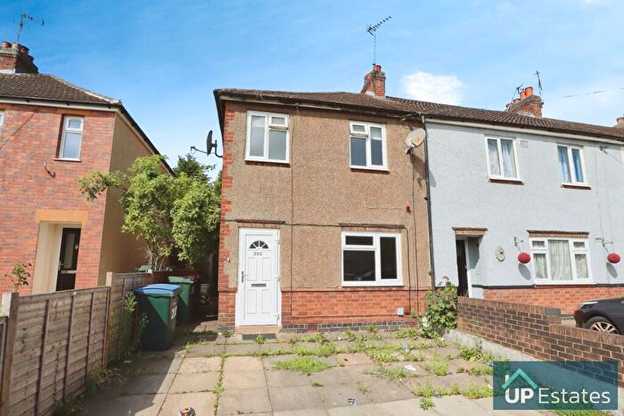 3 Bedroom End Of Terrace House To Rent In Beake Avenue, Coventry, CV6