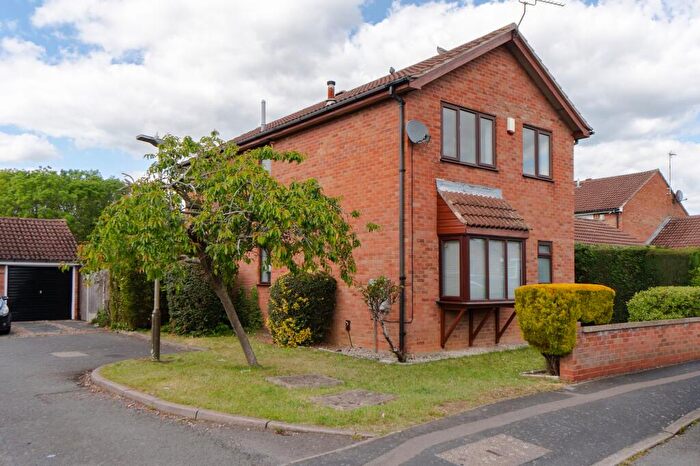 4 Bedroom Detached House For Sale In Barnsdale Road, Leicester, LE4