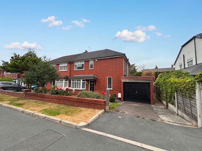 3 Bedroom Semi-Detached House For Sale In Lambton Road, Worsley, M28