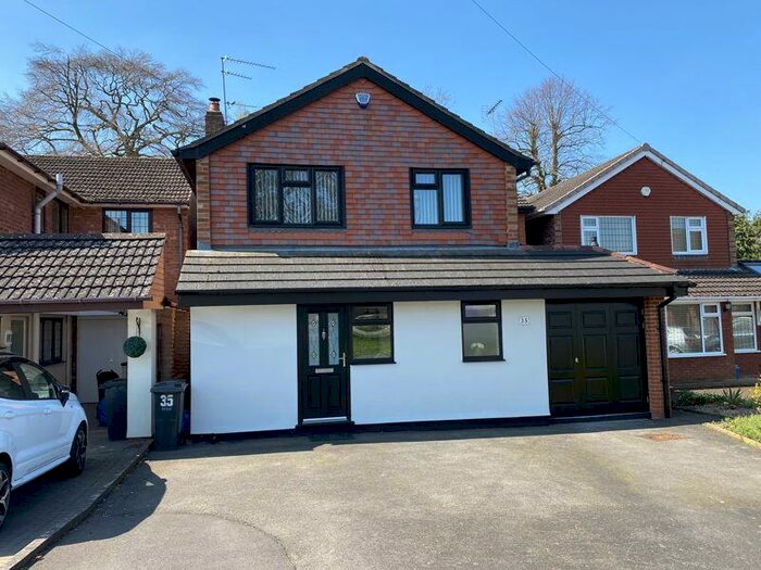 4 Bedroom Detached House To Rent In Buckingham Grove, Kingswinford, DY6