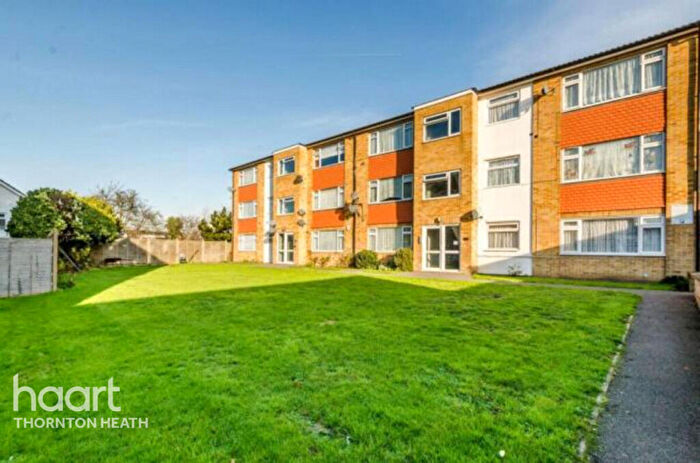 2 Bedroom Flat For Sale In Parchmore Road, Thornton Heath, CR7