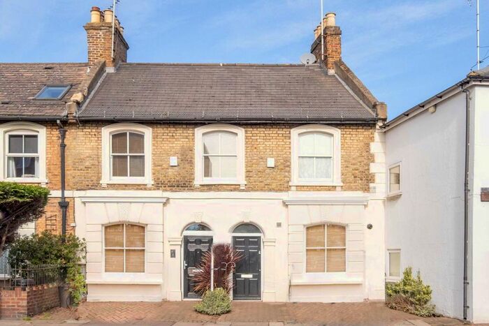 2 Bedroom Semi-Detached House To Rent In Richmond Road, Twickenham, TW1