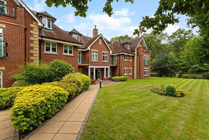 2 Bedroom Flat For Sale In London Road, Sunningdale, SL5