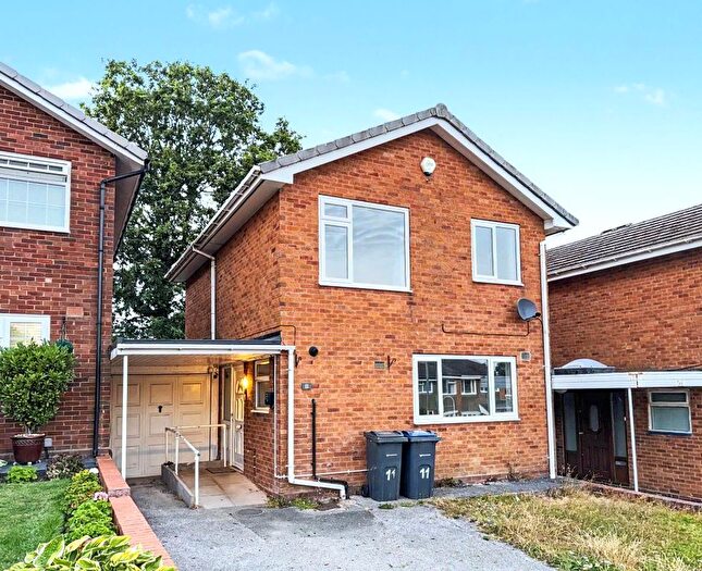 3 Bedroom Detached House For Sale In Southcote Grove, Birmingham, B38