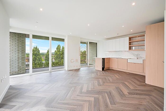 3 Bedroom Apartment To Rent In Lindley House, Silkstream, NW9