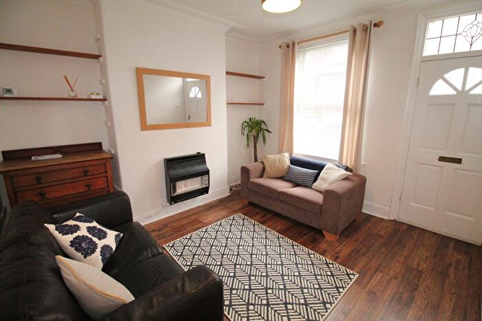 2 Bedroom Terraced House To Rent In Trelawn Terrace, Headingley, Leeds, Uk, LS6