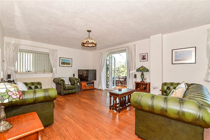 4 Bedroom Semi-Detached House For Sale In Martello Drive, Hythe, Kent, CT21