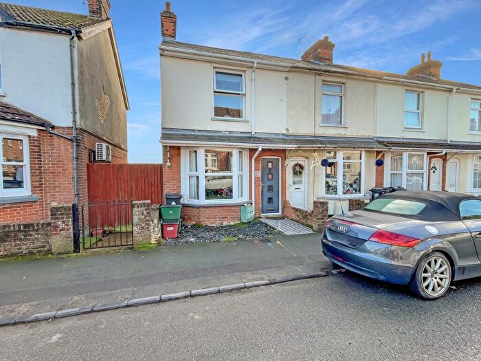 3 Bedroom End Of Terrace House For Sale In Una Road, Harwich, CO12
