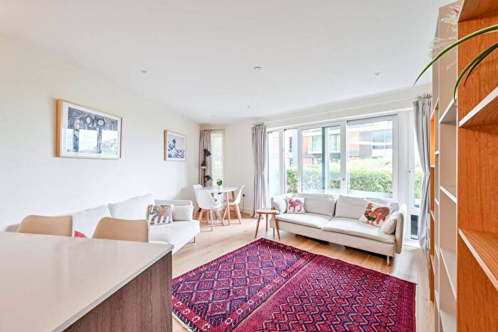 2 Bedroom Flat For Sale In Deveraux House, Woolwich Riverside, London, SE18