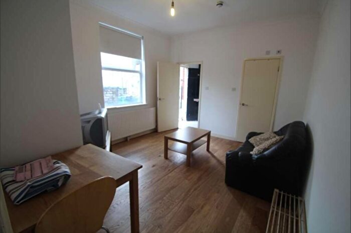 1 Bedroom Flat To Rent In Flat A Arthur Avenue, Lenton, East Midlands, NG7