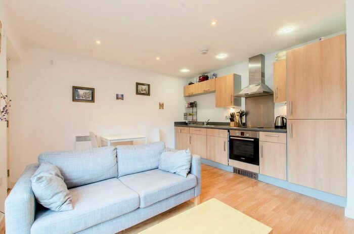 1 Bedroom Flat To Rent In Eastside Mews, Bow, London, E3