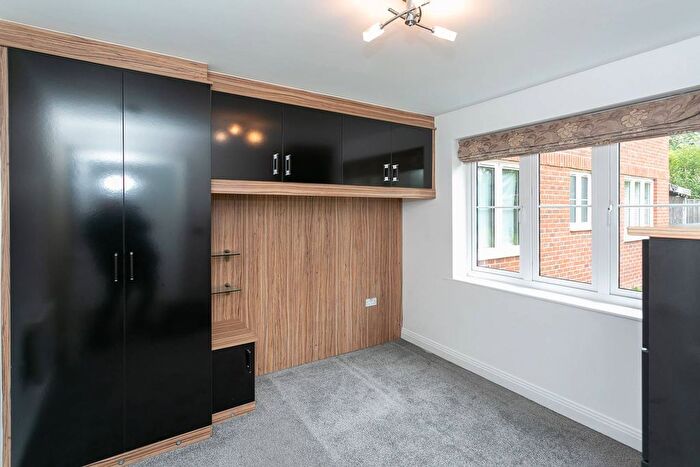 1 Bedroom Flat To Rent In Hollingsworth Mews, Watford, WD25