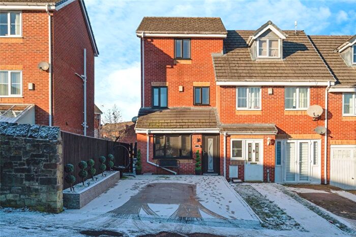 3 Bedroom Town House For Sale In Ena Street, Bolton, Lancashire, BL3