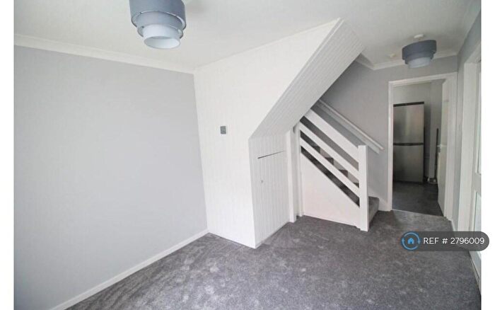 3 Bedroom Terraced House To Rent In Caradoc Close, Tyne And Wear, NE38