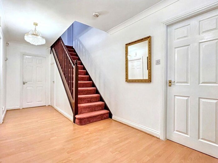5 Bedroom Detached House For Sale In Eastleigh Close, Boldon Colliery, Tyne And Wear, NE35