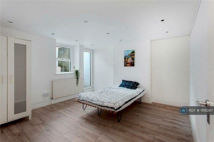 4 Bedroom Maisonette To Rent In Thistlewaite Road, London, E5