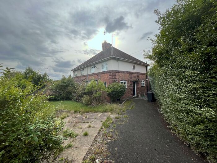 3 Bedroom House To Rent In Woodhouse Road, Quinton, Birmingham, B32