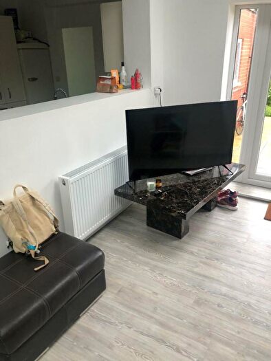 6 Bedroom Semi-Detached House To Rent In St. Monica Grove, Durham, DH1