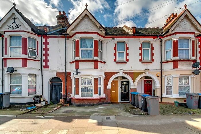 2 Bedroom Maisonette To Rent In St. Johns Road, Wembley, HA9