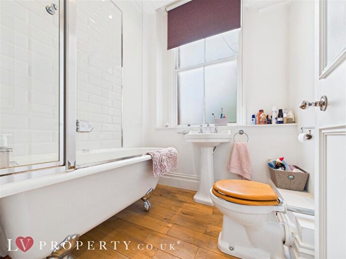 1 Bedroom Flat For Sale In Mint Drive, Hockley, Birmingham, B18