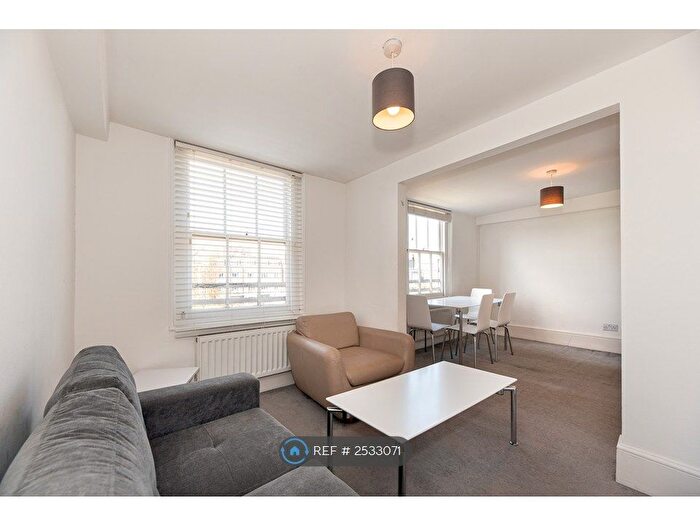 2 Bedroom Flat To Rent In West Cromwell Road, London, SW5