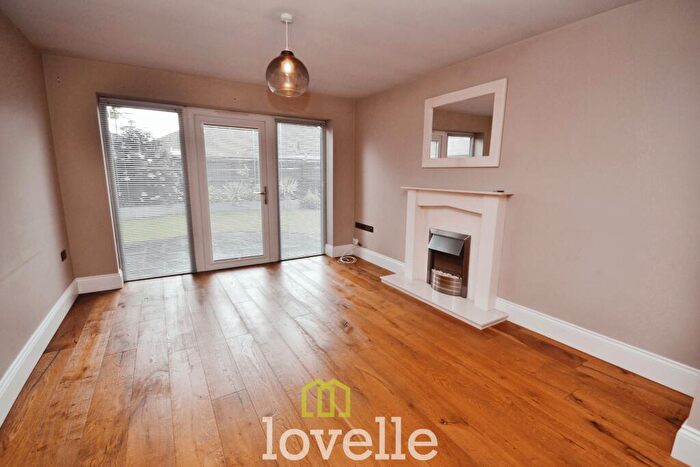 2 Bedroom Semi-Detached Bungalow For Sale In Eastfield, Humberston, DN36