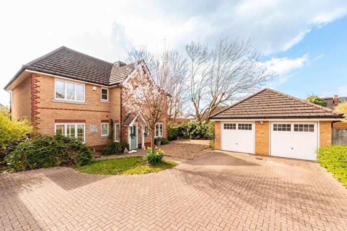 5 Bedroom Detached House For Sale In Ray Meadow, Maidenhead, SL6