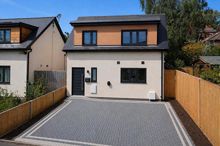 3 Bedroom Detached House For Sale In Highfield, Southampton, SO17